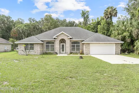 107 Beechers Point Dr, Welaka, FL 32193