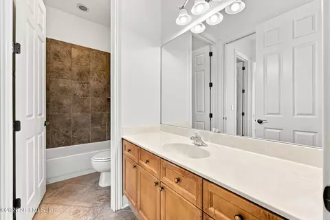Bath - 654 S Loop Pkwy, Saint Augustine, FL 32095 photo 3 of 5