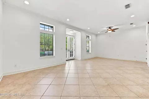 Living - 654 S Loop Pkwy, Saint Augustine, FL 32095 photo 2 of 9