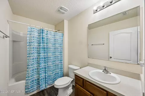 Bath - 117 Lakeside Ct, Bunnell, FL 32110 photo 2 of 2