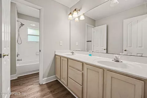 Bath - 1803 Sentry Oak Ct, Fleming Island, FL 32003 photo 4 of 4