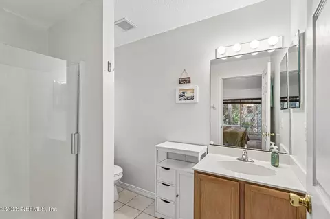 Bath - 305 Eleuthera Ct, Saint Augustine, FL 32095 photo 2 of 4