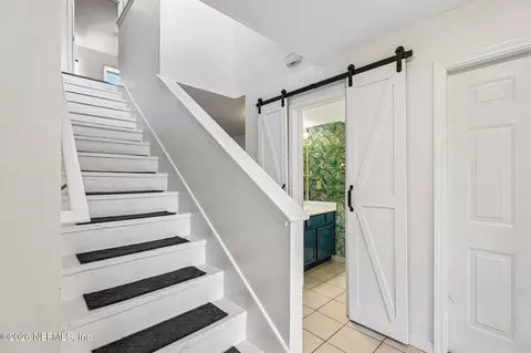 Entry Way - 305 Eleuthera Ct, Saint Augustine, FL 32095 photo 3 of 4