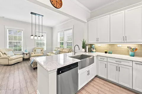 Kitchen - 69 Fremont Ave, Saint Augustine, FL 32095 photo 4 of 8