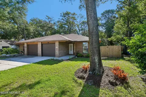 7478 Colony Cove Ln, Jacksonville, FL 32277