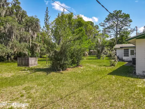 Exterior - 10 Mirror Lake Dr, Ormond Beach, FL 32174 photo 1 of 5