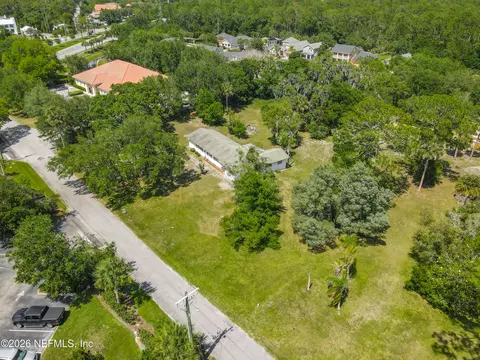 View/Area - 10 Mirror Lake Dr, Ormond Beach, FL 32174 photo 5 of 22