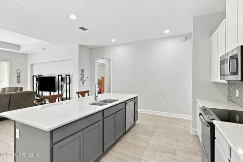 Kitchen - 43 Katie Creek Ct, Saint Augustine, FL 32095 photo 4 of 5