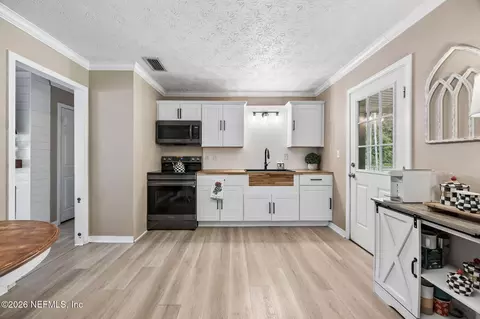 Kitchen - 175484 Bay Rd, Hilliard, FL 32046 photo 1 of 2