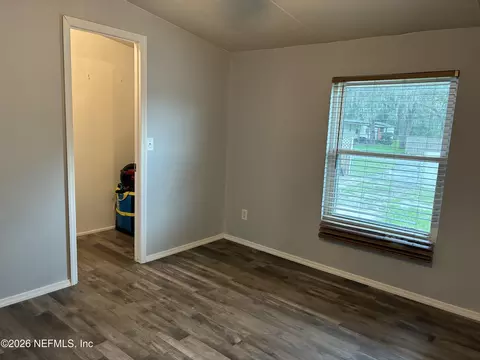Bedroom - 104 Reaves Ave, Interlachen, FL 32148 photo 2 of 2