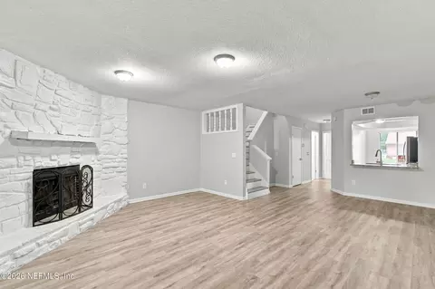 Living - 11277 Windtree Dr E, Jacksonville, FL 32257 photo 5 of 5