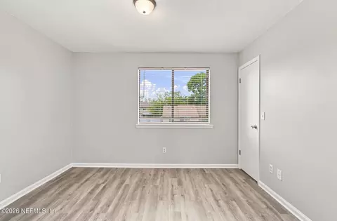Bedroom - 11277 Windtree Dr E, Jacksonville, FL 32257 photo 1 of 2
