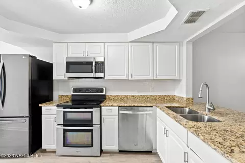 Kitchen - 11277 Windtree Dr E, Jacksonville, FL 32257 photo 1 of 3