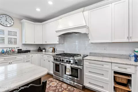 Kitchen - 207 Marshside Dr, Saint Augustine, FL 32080 photo 4 of 6