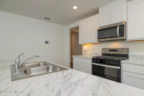 Kitchen - 237 Encanto Way, Saint Augustine, FL 32084 photo 4 of 4