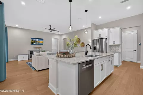 Kitchen - 87 Pinellas Way, Saint Johns, FL 32259 photo 4 of 4