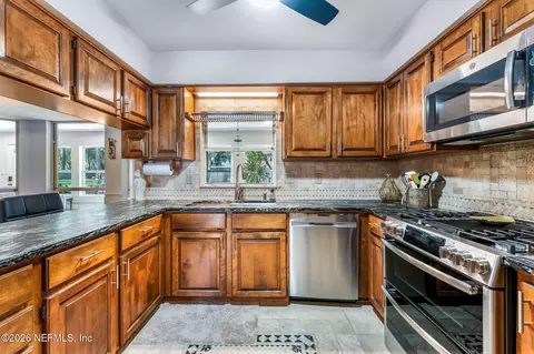 Kitchen - 1734 Alps Ct, Fleming Island, FL 32003 photo 2 of 5