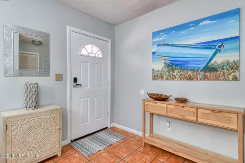 Entry Way - 15 Sea Park Dr, Saint Augustine, FL 32080 photo 1 of 2