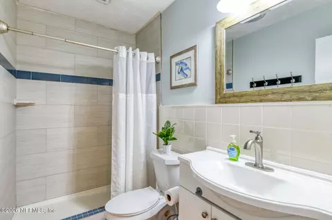 Bath - 15 Sea Park Dr, Saint Augustine, FL 32080 photo 3 of 3