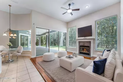 Living - 725 Corrigan Dr, Saint Augustine, FL 32092 photo 10 of 12