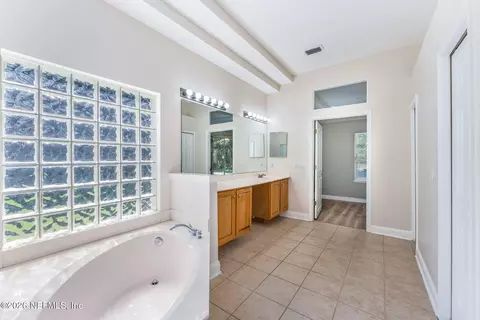 Bath - 725 Corrigan Dr, Saint Augustine, FL 32092 photo 3 of 6