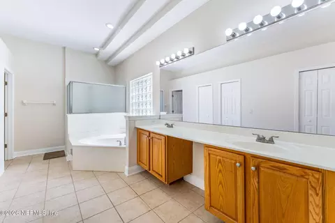 Bath - 725 Corrigan Dr, Saint Augustine, FL 32092 photo 1 of 6