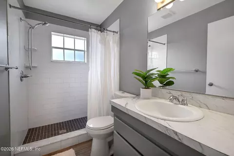 Bath - 405 Travino Ave, Saint Augustine, FL 32086 photo 1 of 2