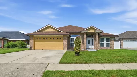 Exterior - 1230 Summit Oaks Dr E, Jacksonville, FL 32221 photo 9 of 10