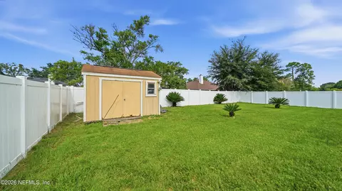 Exterior - 1230 Summit Oaks Dr E, Jacksonville, FL 32221 photo 7 of 10