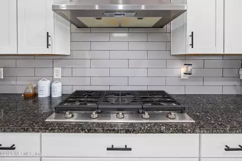 Kitchen - 123 Thatcham Dr, Saint Augustine, FL 32092 photo 8 of 8