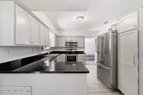 Kitchen - 86252 Melissa Rd, Yulee, FL 32097 photo 5 of 5