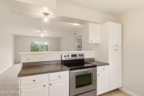 Kitchen - 22 Comares Ave #5A, Saint Augustine, FL 32080 photo 4 of 4