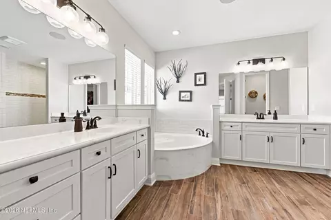 Bath - 322 Silverleaf Village Dr, Saint Augustine, FL 32092 photo 1 of 5