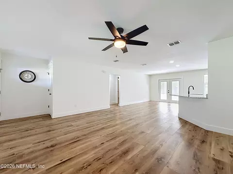 Living - 14217 Camelot Pl, Macclenny, FL 32063 photo 3 of 5