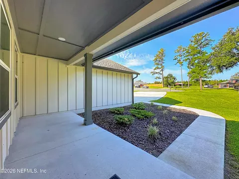 Exterior - 14217 Camelot Pl, Macclenny, FL 32063 photo 3 of 8