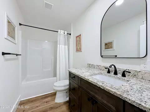 Bath - 14217 Camelot Pl, Macclenny, FL 32063 photo 8 of 8
