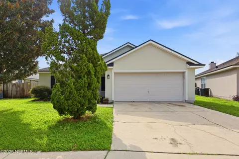 9318 Daniels Mill Dr, Jacksonville, FL 32244