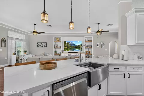 Kitchen - 711 Viscaya Blvd, Saint Augustine, FL 32086 photo 2 of 5