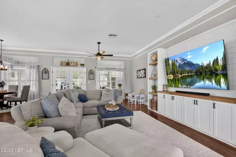 Living - 711 Viscaya Blvd, Saint Augustine, FL 32086 photo 2 of 2