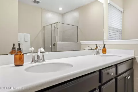 Bath - 415 Portada Dr, Saint Augustine, FL 32095 photo 2 of 4