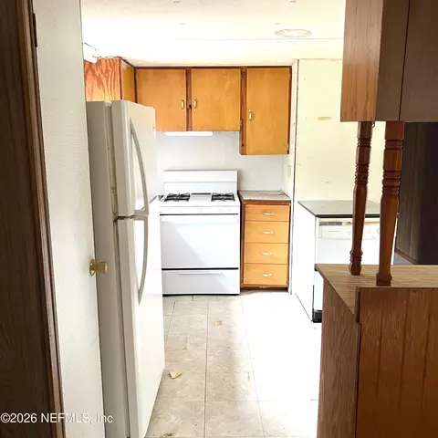 723 Brett Ave, Interlachen, FL 32148 photo 8