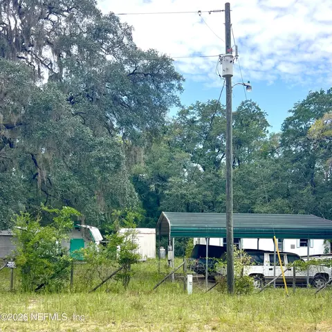 723 Brett Ave, Interlachen, FL 32148 photo 4