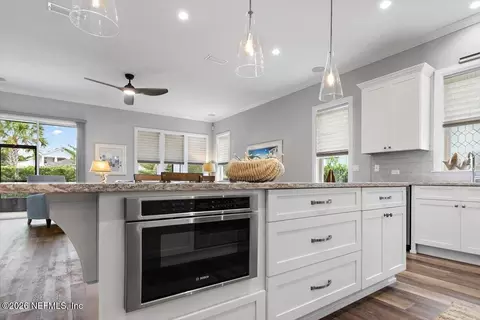 Kitchen - 167 Oceanview Dr, Saint Augustine, FL 32080 photo 4 of 5