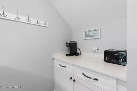 Entry Way - 167 Oceanview Dr, Saint Augustine, FL 32080 photo 5 of 5
