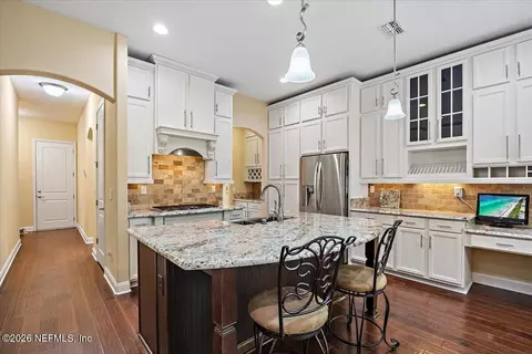 275 St Johns Forest Blvd, Saint Johns, FL 32259