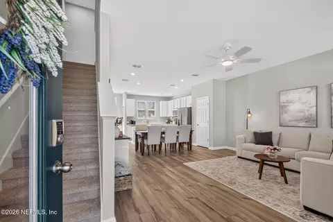 Entry Way - 43 Downing Dr, Saint Johns, FL 32259 photo 1 of 10