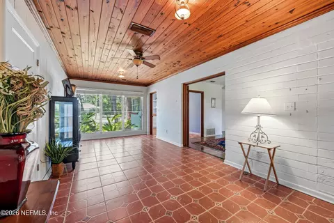 Entry Way - 49 Sylvan Dr, Saint Augustine, FL 32084 photo 5 of 8