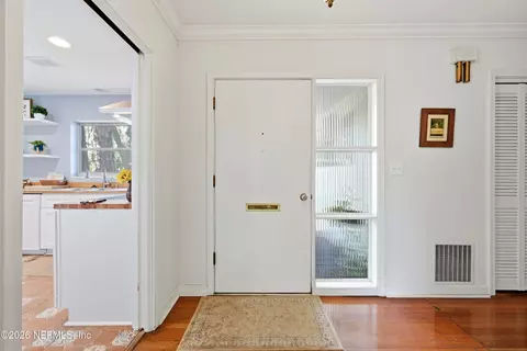 Entry Way - 49 Sylvan Dr, Saint Augustine, FL 32084 photo 2 of 8