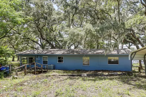 104 Carter-whittaker Ln, Pomona Park, FL 32181