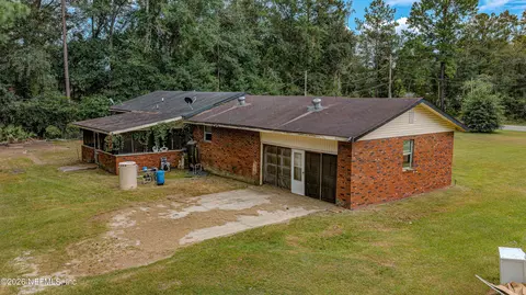 Exterior - 57022 Alderman Dr, Yulee, FL 32097 photo 1 of 7
